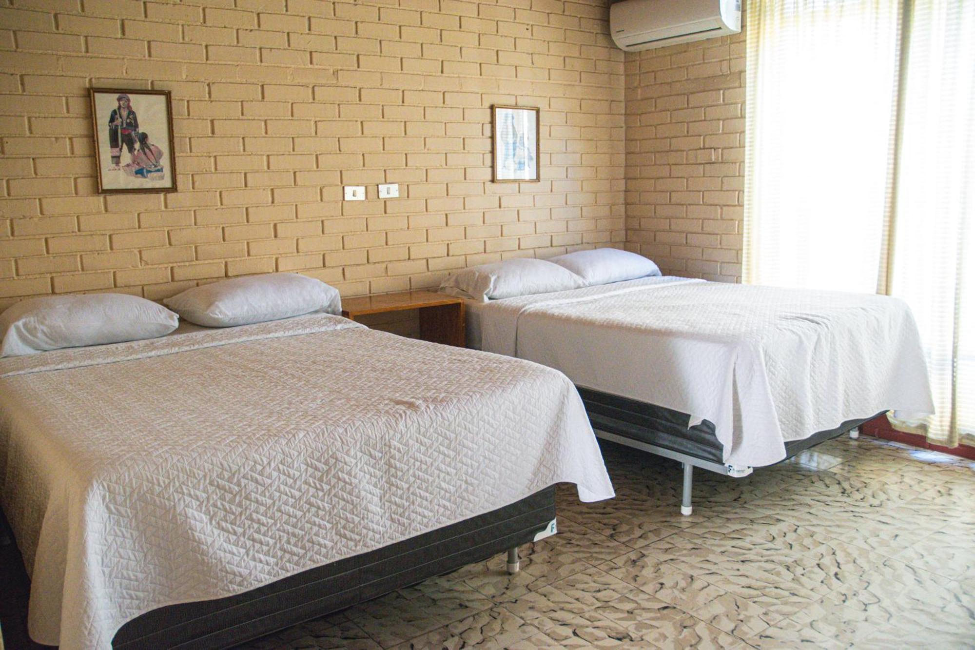 Hotel La Colonia Реталхулеу Екстериор снимка